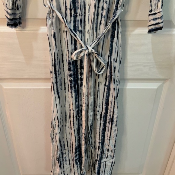 Lulus Chic Tie Dye Belted Blue White Boho Midi Dress Size Small - Picture 4 of 9